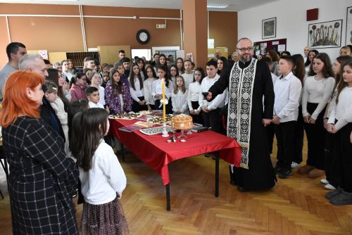 Свети Сава прослављен традиционално и свечано